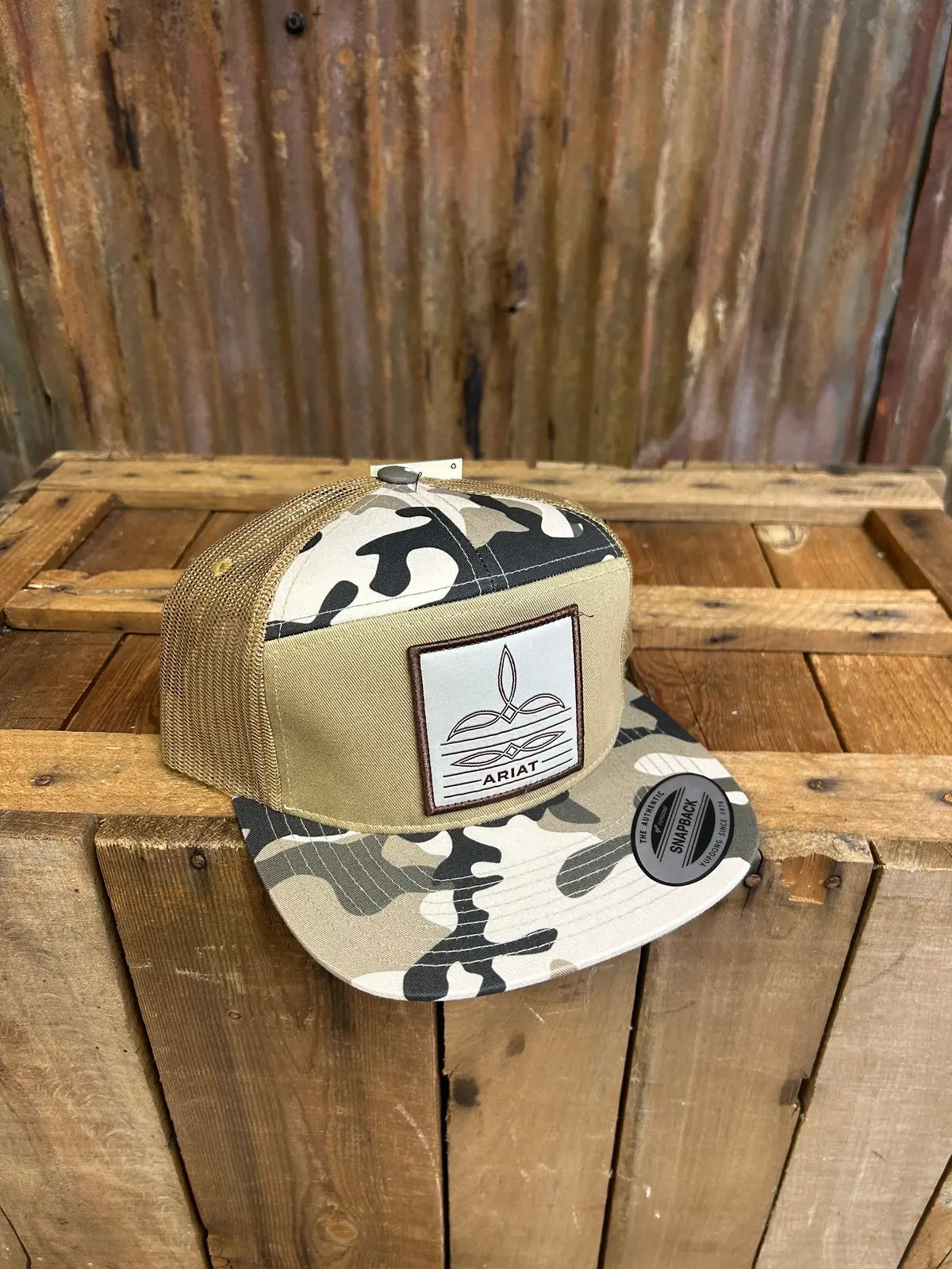 Ariat Men's Camo 7 Panel Hat 1