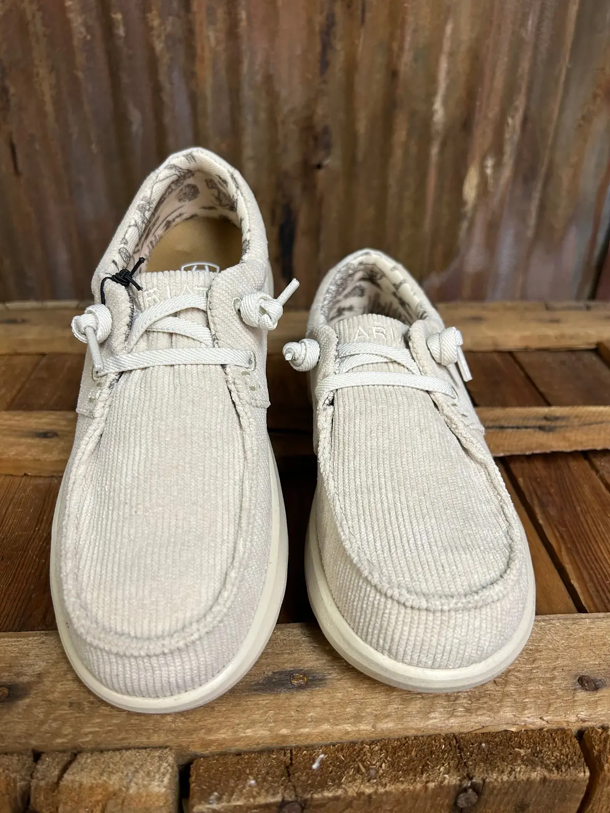 Ariat Hilo Cream Corduroy 1