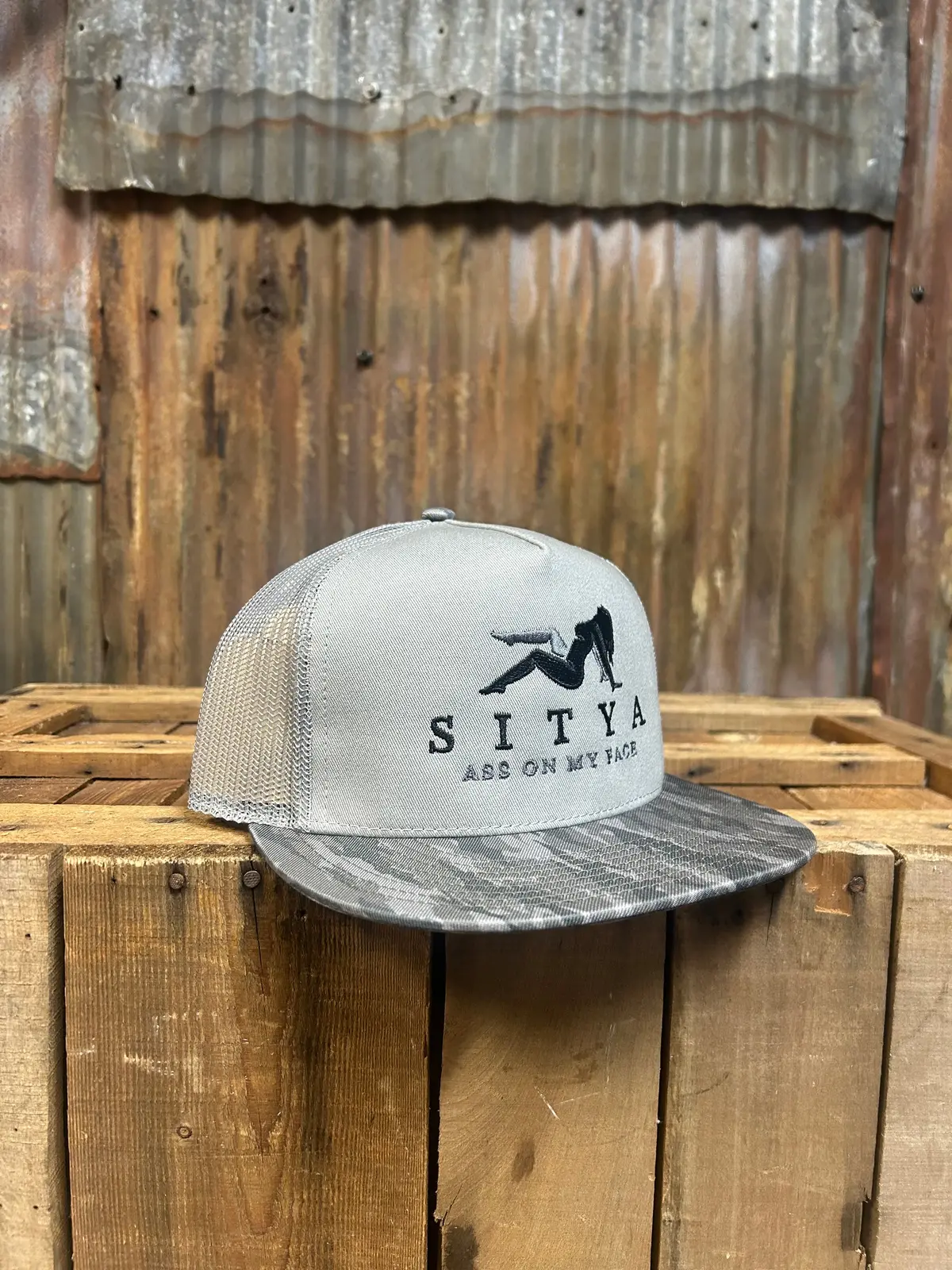 Mad Hatter Co. "Sitya" 1