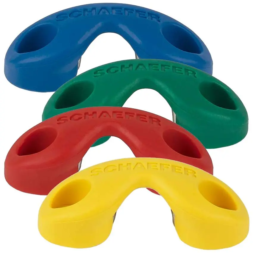 Schaefer Medium Fast Entry Plastic Fairlead 1