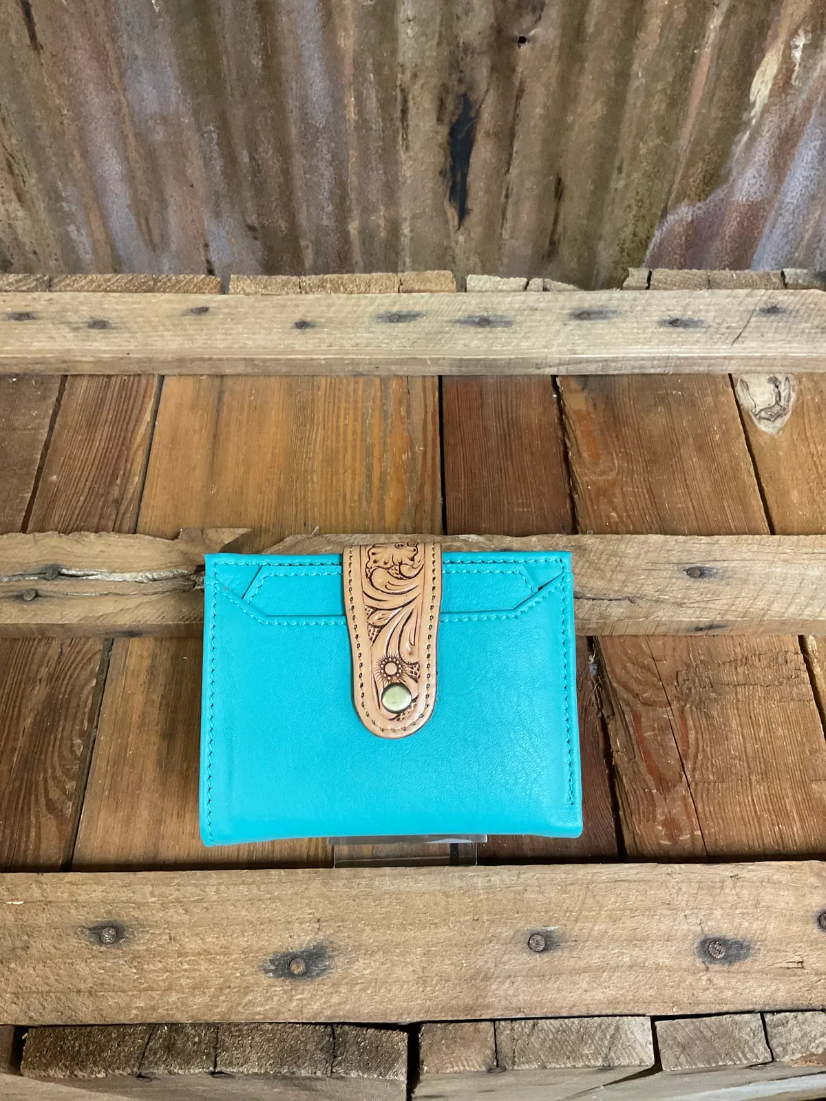 Challenger Turquoise Wallet/Card Holder 1
