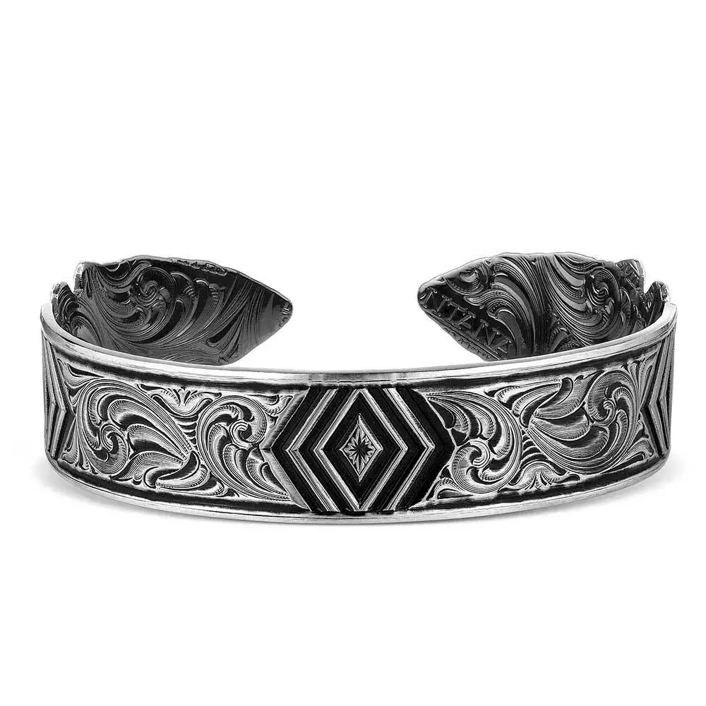 Montana Silversmiths Old West Arrowhead Cuff Bracelet 1