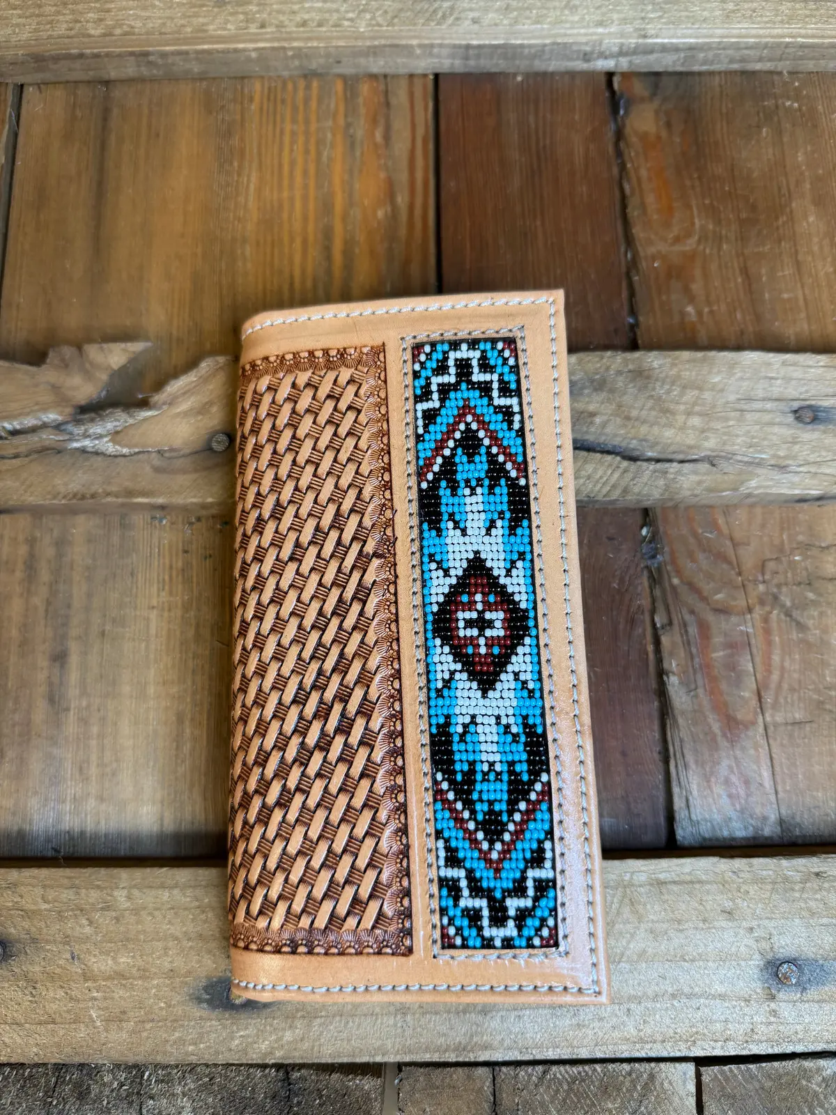 Challenger Men's Western Basket Weave Tooled Leather Beaded Wallet 1